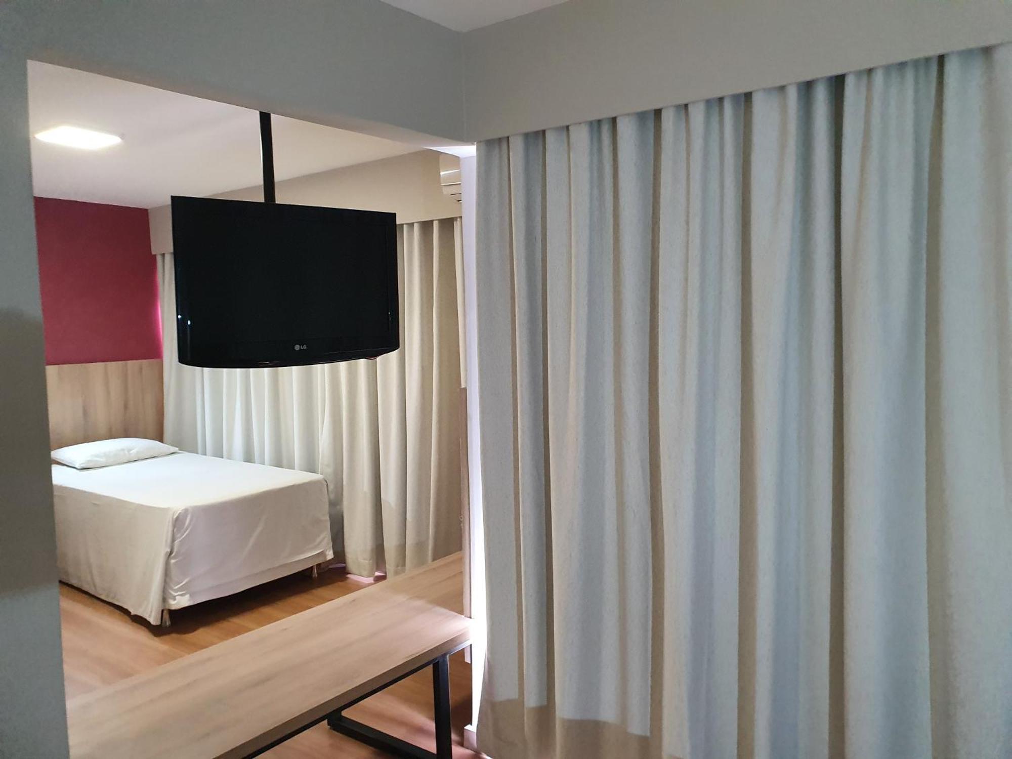 Alta Reggia Plaza Hotel Куритиба Екстериор снимка